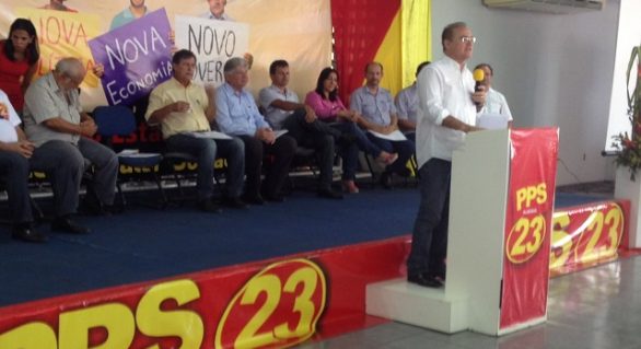 Renan prega união por Alagoas em congresso estadual do PPS