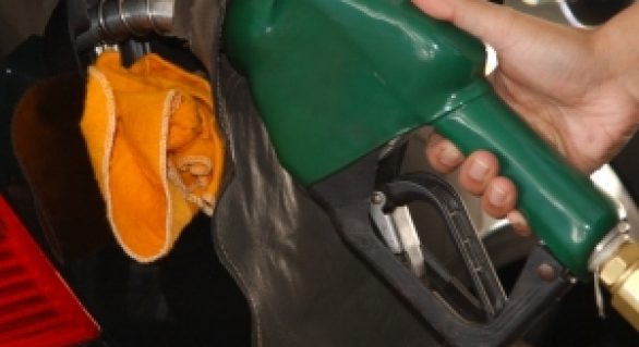 Vendas de combustível no país cresceram 5,2% em 2013