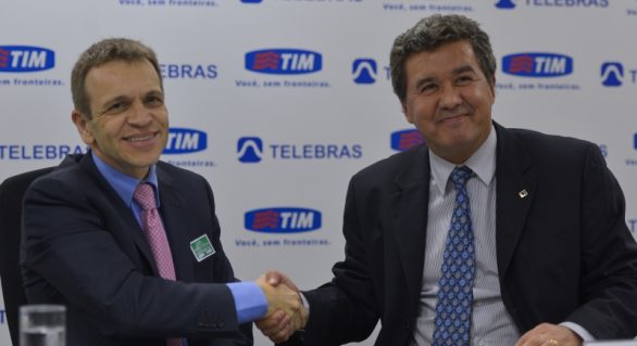 Telebras e TIM fecham acordo para troca de fibras óticas