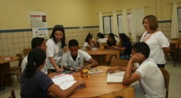 Secretaria da Educação reinaugura bibliotecas de escolas do Cepa