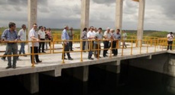 Vice-governador José Thomaz Nonô visita Canal do Sertão