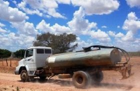 Saúde vai inspecionar carros-pipa que transportam água para vítimas da seca