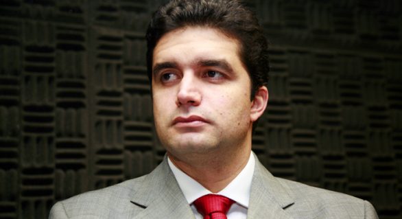 MP recomenda suspensão de desconto em salário de servidores de Maceió
