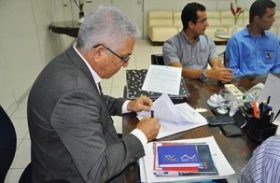 Ufal assina contrato para construção de subestação