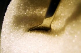 Frete para açúcar deve subir até 10% em 2014/15, com alta do diesel