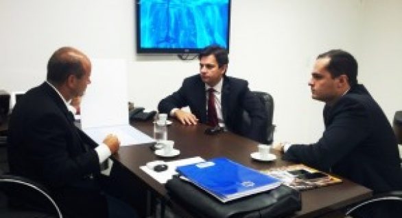 Marcelo Beltrão se reúne com Marcos Vital buscando parcerias para obras em Jequiá