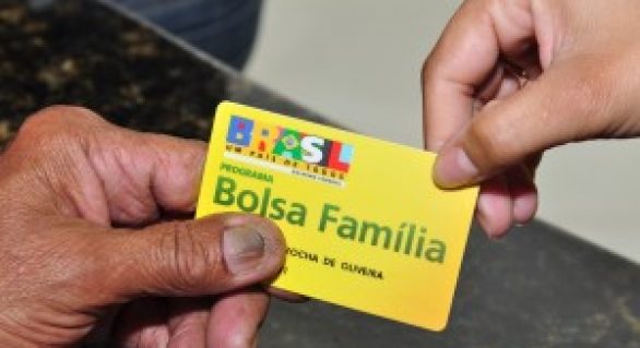 Beneficiários com Bolsa Família bloqueado têm até dia 14 para regularizar situação
