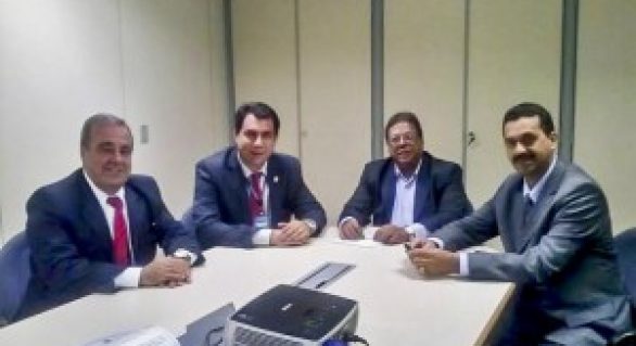 Prefeito Marlan discute em Brasília melhorias para a segurança pública em Limoeiro