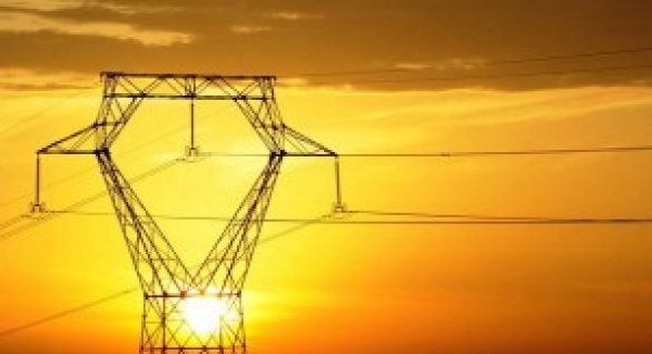 Consumo de energia nas residências do país sobe quase 8% em janeiro