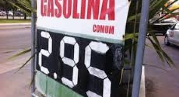 Postos de combustíveis reduzem o preço da gasolina em Maceió