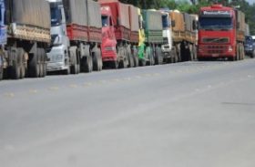 PRF restringe tráfego de caminhões em rodovias durante feriados