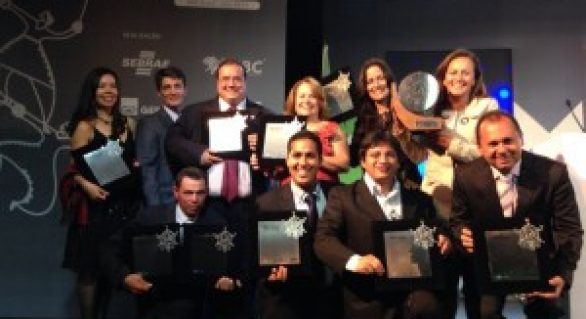 Escola de Idiomas do Estado vence prêmio nacional de competitividade