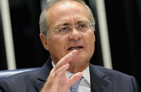 Renan Calheiros tenta estancar a crise entre PMDB e governo