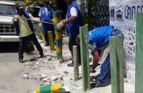 SMCCU desobstrui calçadas no bairro do Jacintinho
