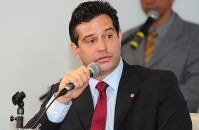 Michel Temer convida deputado de Alagoas para Ministério dos Transportes