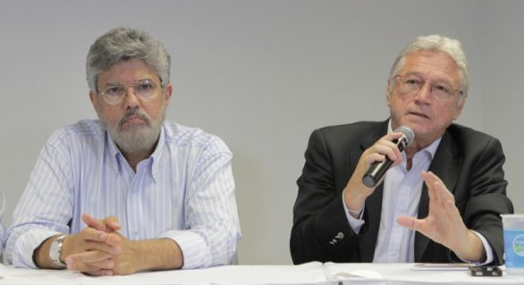 Téo reage à pressão: “ET será candidato até com o PSDB sozinho”