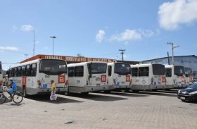 Cinco linhas de ônibus passam a operar por outras empresas