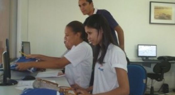 Semed fecha parceria com Senac para ofertar cursos em Penedo