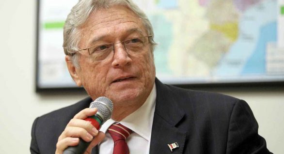 Téo Vilela ‘assume’ comando do PSDB e avisa que é candidato ao Senado