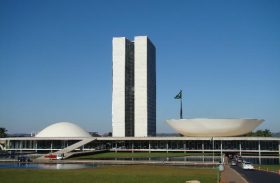 Em Brasília, parlamentares discutem propostas de interesse do municípios