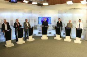 Candidatos ao governo mostram despreparo em debate na TV