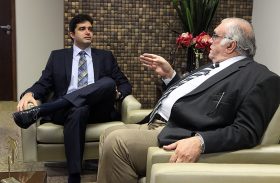 Presidente do TJ-AL recebe visita do prefeito de Maceió