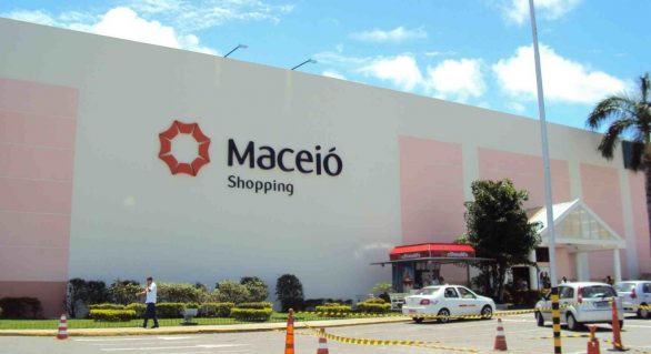 57% de 225 lojas estão irregulares em shopping localizado na Mangabeiras