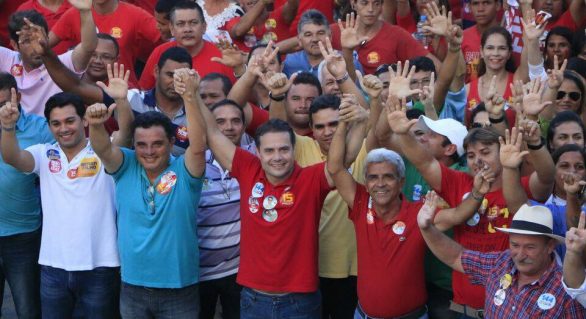 Apesar de liderar pesquisas com folga, Renan Filho reforça agenda de campanha