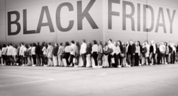 Procon faz plantão virtual para auxiliar consumidores no Black Friday