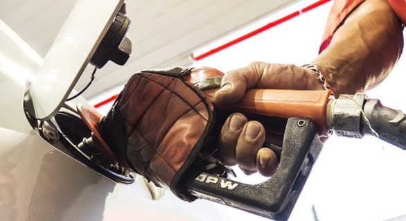 Aumento do etanol na gasolina vai amenizar crise no setor sucroalcooleiro