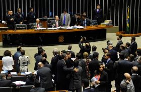 Sob a presidência de Renan, Congresso vota 38 vetos presidenciais