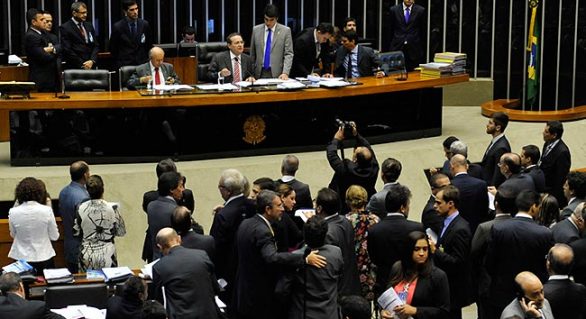 Sob a presidência de Renan, Congresso vota 38 vetos presidenciais