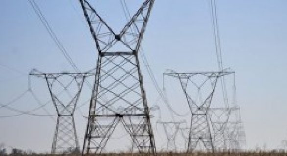 Consumo de energia elétrica sobe 2,3% em novembro