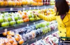 Vendas caem 4,72% em supermercados, diz associação