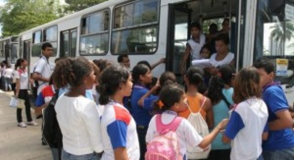Governo esclarece sobre protesto de transportadores escolares e vigilância
