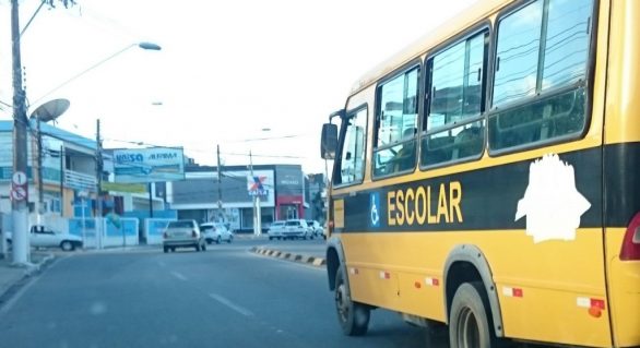 Secretaria de Educação deixa transporte escolar sem pagamento