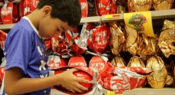 Pesquisa aponta que 49,3% dos consumidores da capital comprarão ovos de Páscoa