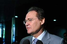 STF vai decidir se aceita denúncia contra Renan Calheiros