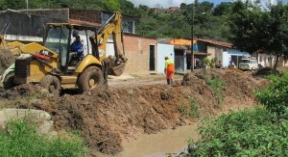Prefeitura de Maceió alerta sobre descarte inadequado de lixo