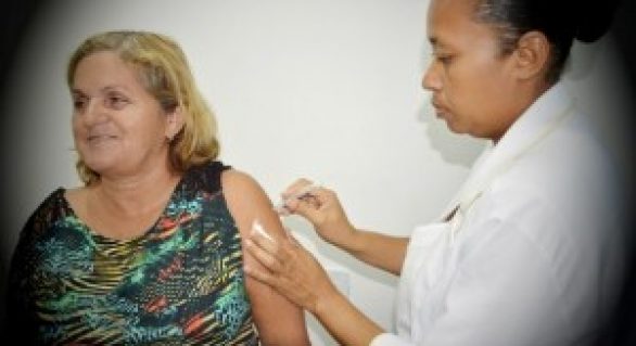 Alagoas atinge meta de vacinação contra influenza
