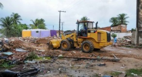 Operação de reintegração de posse continua em Jaraguá