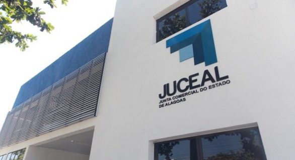 Juceal autentica mais de dois mil processos empresariais em maio deste ano