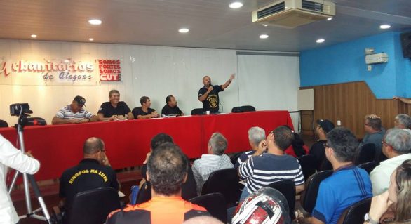 Policiais civis de Alagoas suspendem greve e mantêm mobilização