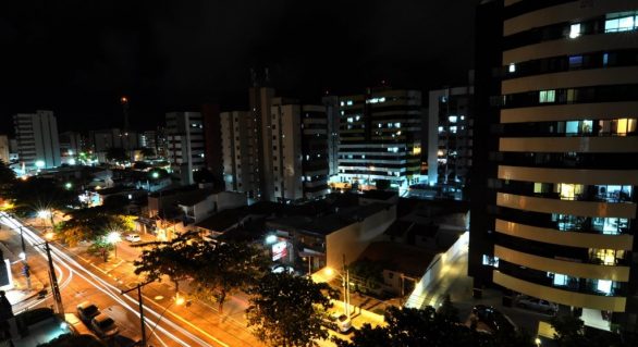 Iluminação pública em Maceió é 330% mais cara que em Recife