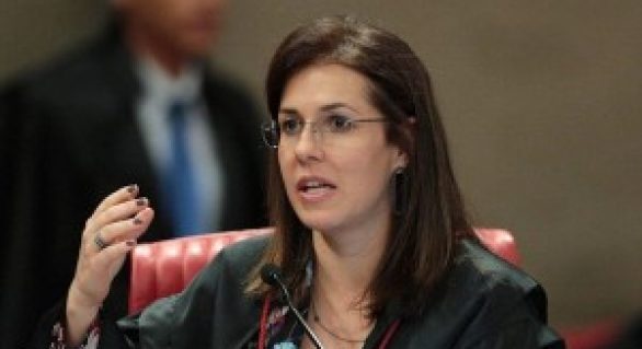 Ministra do TSE libera voto sobre continuidade de ação contra Dilma e Temer