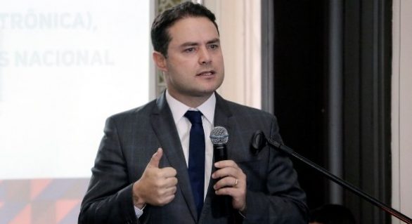 Renan Filho diz que ‘pacote de Dilma pode ‘encurtar crise’ no Brasil
