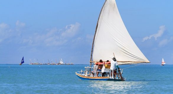 Alagoas deve receber 500 mil turistas entre janeiro e fevereiro de 2016
