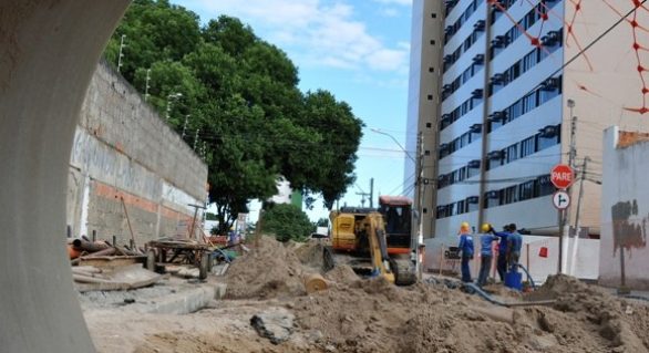 Em tempos crise, governo de Alagoas lança programa de R$ 1,6 bilhão