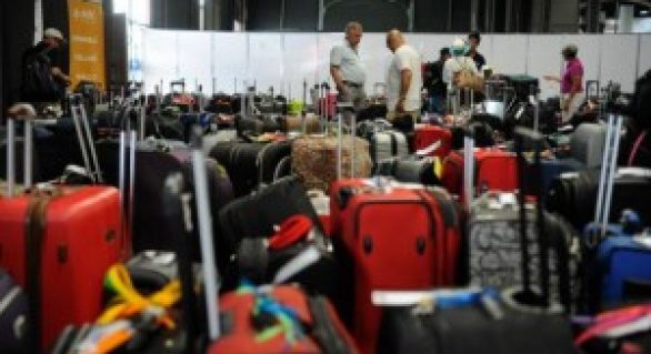 Passageiros devem ficar atentos às bagagens em aeroportos e rodoviárias