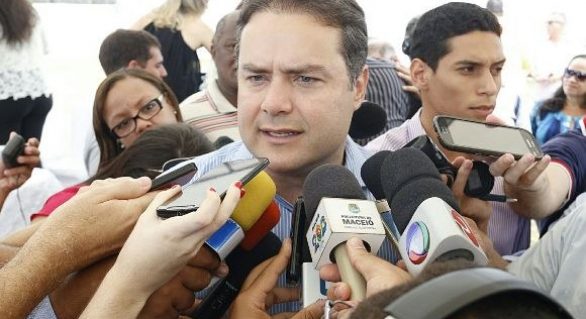 Renan Filho anuncia construção de hospital em Porto Calvo e em mais quatro municípios